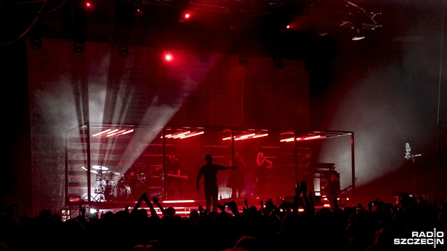 Koncert brytyjskiego duetu Hurts w Berlinie. Fot. Jarosław Gaszyński [Radio Szczecin] Słuchacze Radia Szczecin na koncercie Hurts [ZDJĘCIA]