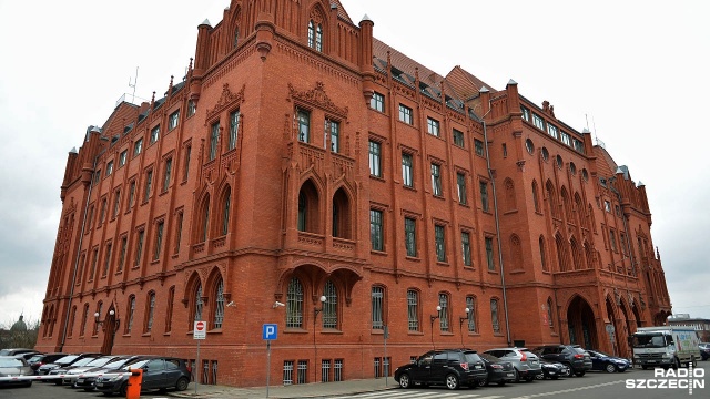 Czerwony Ratusz. Fot. Łukasz Szełemej [Radio Szczecin] Odnowiony hol Czerwonego Ratusza [WIDEO, ZDJĘCIA]