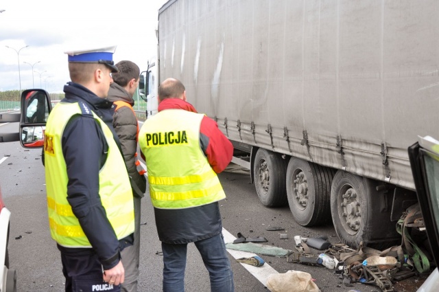 Sześć osób zginęło w wypadku busa w Lubuskiem. Fot. KWP w Gorzowie Wlkp. Sześć osób zginęło w wypadku busa na S3