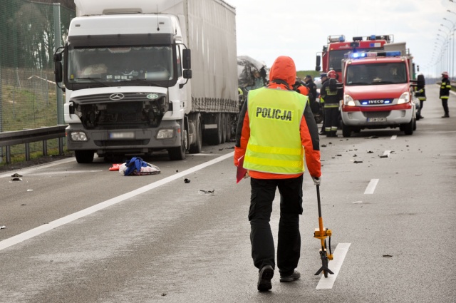 Sześć osób zginęło w wypadku busa w Lubuskiem. Fot. KWP w Gorzowie Wlkp. Sześć osób zginęło w wypadku busa na S3