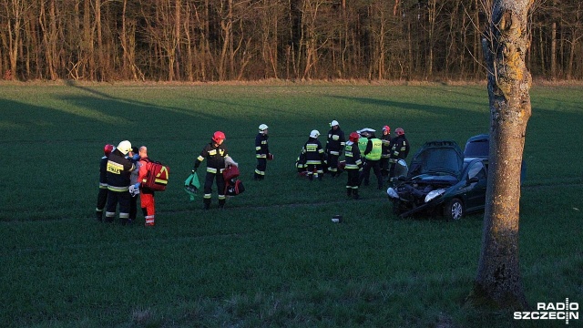 Wypadek na krajowej 6. Fot. Adam Wójcik [Radio Szczecin] Wypadek na krajowej 6 [ZDJĘCIA]