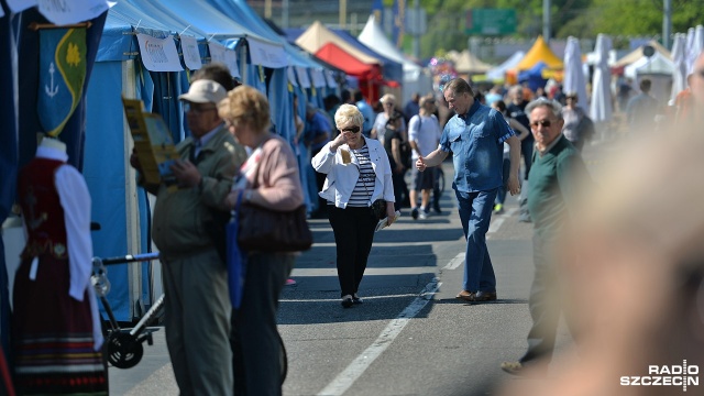 Piknik nad Odrą. Fot. Łukasz Szełemej [Radio Szczecin] Szczecinianie tłumnie odwiedzają Piknik nad Odrą [WIDEO, ZDJĘCIA]