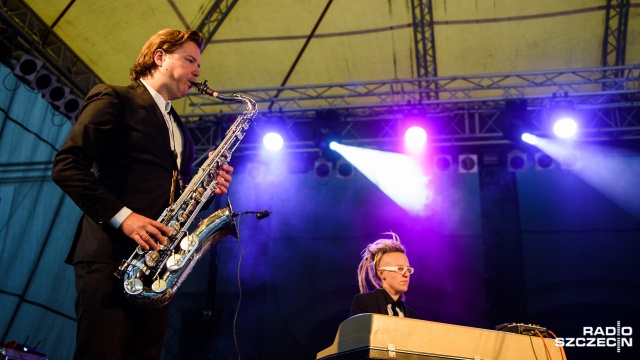 Wojtek Mazolewski Quintet wystąpił na dziedzińcu Zamku Książąt Pomorskich. Fot. Konrad Nowak [Radio Szczecin] Wojtek Mazolewski na Zamku. "Muzyków poniosło" [ZDJĘCIA]