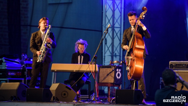 Wojtek Mazolewski Quintet wystąpił na dziedzińcu Zamku Książąt Pomorskich. Fot. Konrad Nowak [Radio Szczecin] Wojtek Mazolewski na Zamku. "Muzyków poniosło" [ZDJĘCIA]