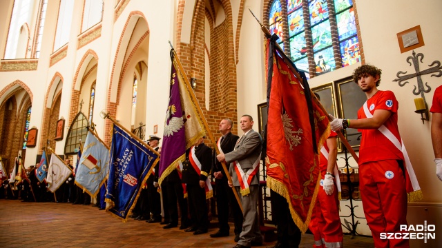 Uroczystości pogrzebowe Piotra Jani w szczecińskiej katedrze. Fot. Konrad Nowak [Radio Szczecin] Uroczystości pogrzebowe Piotra Jani w szczecińskiej katedrze [WIDEO, DUŻO ZDJĘĆ]