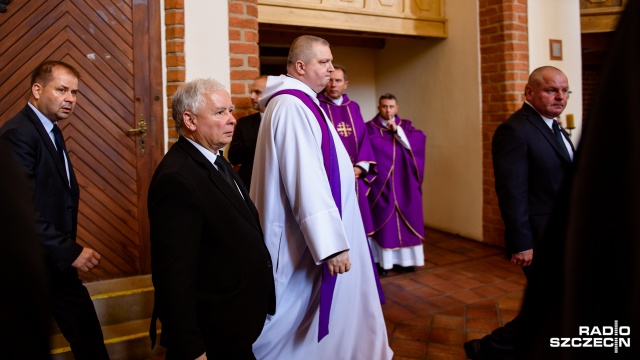 Uroczystości pogrzebowe Piotra Jani w szczecińskiej katedrze. Fot. Konrad Nowak [Radio Szczecin] Uroczystości pogrzebowe Piotra Jani w szczecińskiej katedrze [WIDEO, DUŻO ZDJĘĆ]