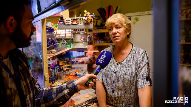 Sklepiki w szkołach. Fot. Konrad Nowak [Radio Szczecin] Drożdżówki wróciły do szkół, ale furory nie zrobiły [WIDEO, ZDJĘCIA]