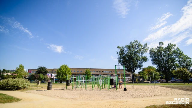 Park do ćwiczeń z kalisteniki. Fot. Konrad Nowak [Radio Szczecin] Pierwszy w Polsce park do tańca na rurze [ZDJĘCIA]