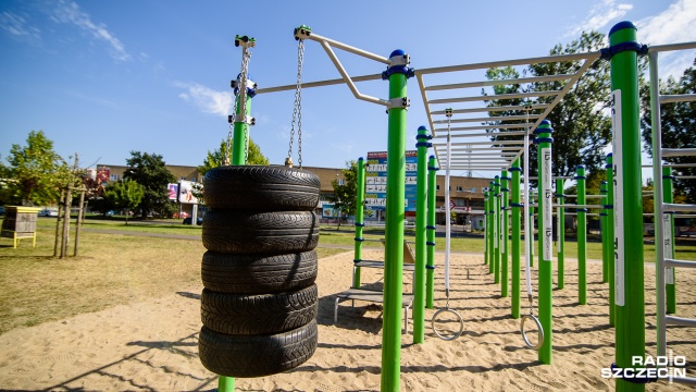 Park do ćwiczeń z kalisteniki. Fot. Konrad Nowak [Radio Szczecin] Pierwszy w Polsce park do tańca na rurze [ZDJĘCIA]
