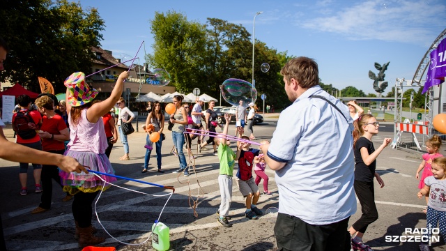 Marszobieg dla hospicjum na Jasnych Błoniach w Szczecinie. Fot. Konrad Nowak [Radio Szczecin] Pomaszerowali dla hospicjum. Liczył się każdy kilometr [ZDJĘCIA]