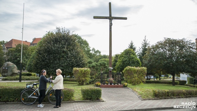 Mieszkańcy Płotów podzieleni w sprawie burmistrza. Fot. Olaf Nowicki [Radio Szczecin] Mieszkańcy Płotów podzieleni w sprawie burmistrza [ZDJĘCIA]