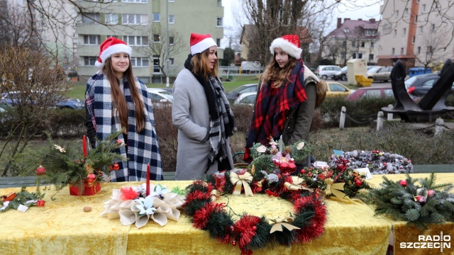 Kiermasz świąteczny w "Błękitnej". Fot. Weronika Łyczywek [Radio Szczecin] Kiermasz świąteczny w "Błękitnej" [ZDJĘCIA]