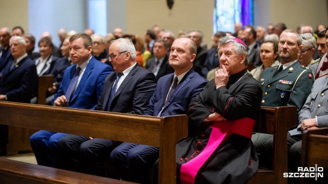 Gospodarzem świątecznego spotkania była arcybiskup Andrzej Dzięga. Fot. Konrad Nowak [Radio Szczecin] Wigilia polityków i samorządowców u arcybiskupa [WIDEO, ZDJĘCIA]