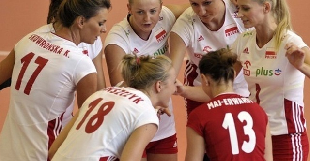 Polskie siatkarki od porażki rozpoczęły w Turcji zmagania w kwalifikacyjnym turnieju do igrzysk olimpijskich w Rio de Janeiro.
