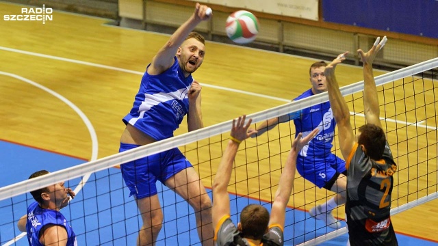 Siatkarki Chemika Police oraz siatkarze Espadonu Szczecin rozegrają w piątek swoje mecze.