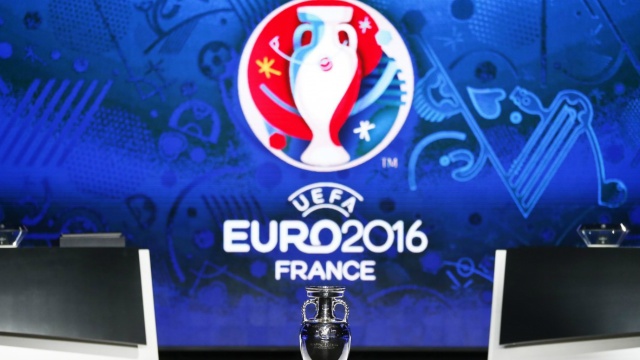 Do poniedziałku do godziny 12, na stronie internetowej UEFA.com można składać podanie o wejściówki na Mistrzostwa Europy we Francji.