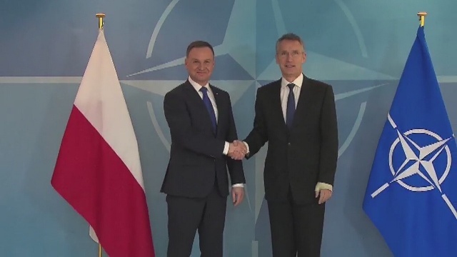 Prezydent Andrzej Duda spotkał się w poniedziałek z szefem NATO Jensem Stoltenbergiem i rozmawiał m.in. o lipcowym szczycie Sojuszu w Warszawie.