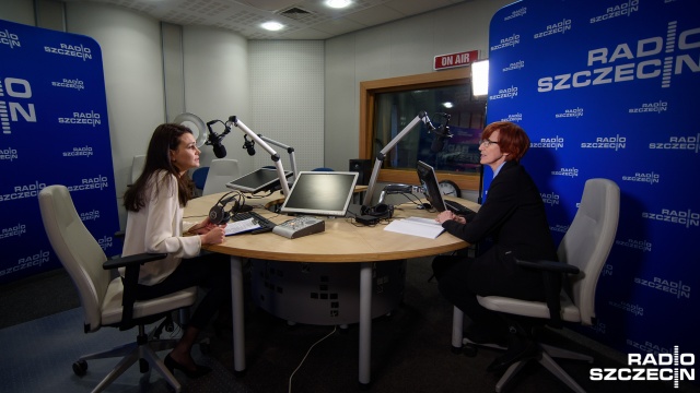 - Jestem zaskoczona malkontenctwem wokół programu Rodzina 500 - powiedziała w Radiu Szczecin minister Elżbieta Rafalska.