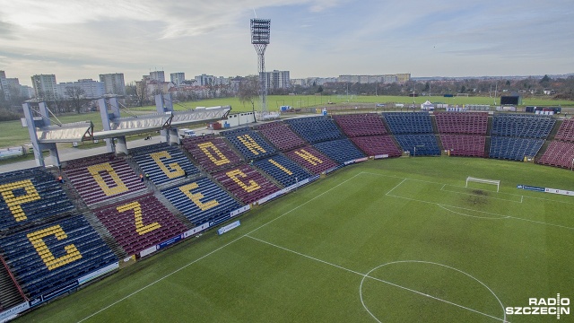 Miasto przeanalizuje argumenty, które w liście otwartym do prezydenta miasta podał prezes Pogoni Szczecin, ale nie wstrzyma prac przy planach modernizacji stadionu. Jarosław Mroczek domaga się budowy nowego obiektu, a nie przebudowy starego.