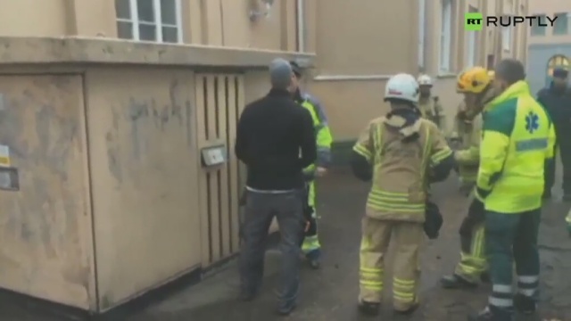 W szkole średniej w szwedzkim Karlstad doszło do eksplozji - podaje portal TVN24. Na miejscu są służby ratunkowe i policja.