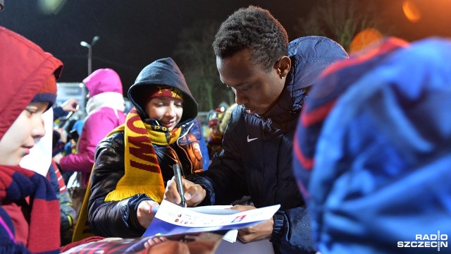 Pogoń Szczecin bez Ismaela Kam Traore i Marcina Listkowskiego zagra w piątek z liderem ekstraklasy Piastem Gliwice.
