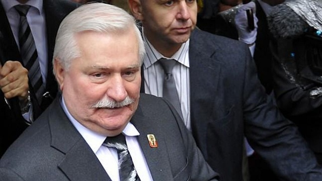 Gdyby nie Czesław Kiszczak, Wałęsa nie zostałby bohaterem narodowym - powiedziała TVP Info wdowa po generale, Maria Kiszczak.