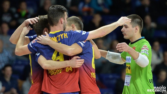Halowi piłkarze Pogoni 04 nie chcą popełnić gafy w piątkowym meczu z GAF-Omega Gliwice w ekstraklasie futsalu.