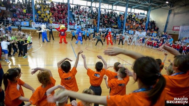 Sportowcy szczecińskich drużyn świętowali z przedszkolakami [WIDEO, ZDJĘCIA]