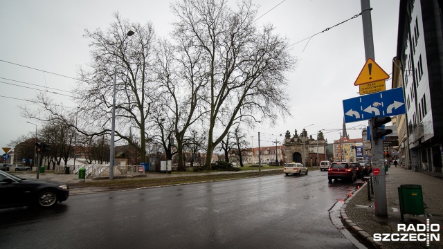 Jest nowa nawierzchnia, ale oznakowanie poziome na niej jest już tylko prowizoryczne. A od zakończenia remontu na ul. Matejki w Szczecinie minęły ponad trzy miesiące.