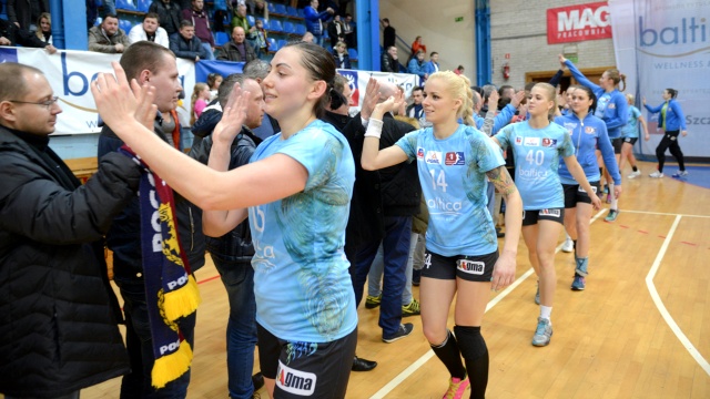Znamy skład reprezentacji Polski w piłce ręcznej kobiet na mecze z Węgrami w eliminacjach Mistrzostw Europy oraz na turniej kwalifikacyjny do igrzysk olimpijskich. Trener kadry Kim Rasmussen powołał 21 zawodniczek. Wśród nich jest Małgorzata Stasiak z Pogoni Baltica Szczecin.