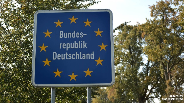 Radykalna partia AfD odniesie sukces w niedzielnych wyborach regionalnych w Niemczech - wynika z przedwyborczych sondaży. Od tego głosowania może zależeć przyszłość kanclerz Angeli Merkel.