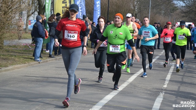 Blisko 1200 zawodników stanęło na starcie organizowanego w Kołobrzegu Międzynarodowego Biegu Zaślubin.