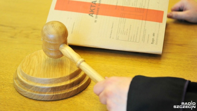 Rozpoczął się proces ginekologa oskarżonego o gwałt na szczecińskiej studentce. W poniedziałek w Sądzie Rejonowym w Strzelcach Krajeńskich odbyła się pierwsza rozprawa.