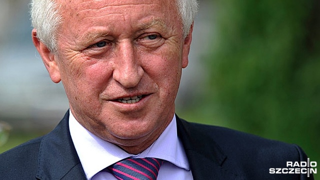 Parlament Europejski wchodzi w nie swoje buty - tak sprawę środowego głosowania rezolucji dotyczącej Polski komentuje Bogusław Liberadzki. Europoseł SLD będzie za tylko w przypadku, o ile rezolucja będzie oględna.