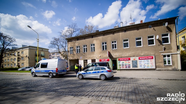 Zagubiona dziewczynka krzątała się w okolicach sklepu spożywczego przy ul. Krzemiennej w Podjuchach.