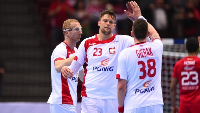 Polscy piłkarze ręczni poznali swoich grupowych rywali na Igrzyskach Olimpijskich w Rio de Janeiro. Biało-czerwoni zmierzą się w grupie B ze Słowenią, Szwecją, Brazylią, Niemcami oraz Egiptem.