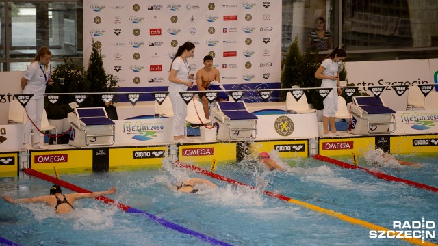Rekord Polski Aleksandry Urbańczyk-Olejarczyk był ozdobą pierwszej serii zawodów Grand Prix Pucharu Polski w pływaniu, które odbywają się w Szczecinie.