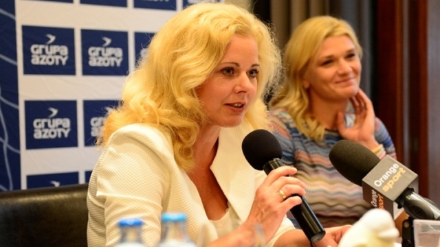 Z dniem 05.05.2016 r. Joanna Żurowska złożyła na ręce rady nadzorczej rezygnację z funkcji prezesa zarządu Klubu Piłki Siatkowej Chemik Police S.A. - czytamy na stronie internetowej klubu.