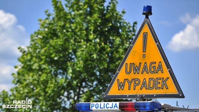 Trzy samochody osobowe zderzyły się na krajowej szóstce. Do stłuczki doszło w środę ok. godz. 17.30 niedaleko miejscowości Płoty.