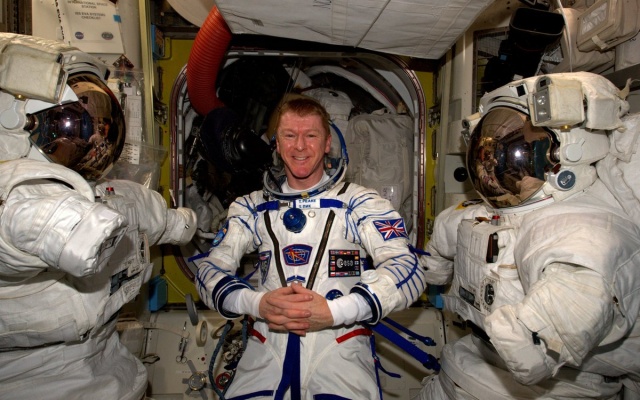 Po półrocznym pobycie w kosmosie wracają na Ziemię. Amerykanin Tim Kopra, angielski astronauta Tim Peake i Rosjanin Jurij Malenczenko opuścili Międzynarodową Stację Kosmiczną.
