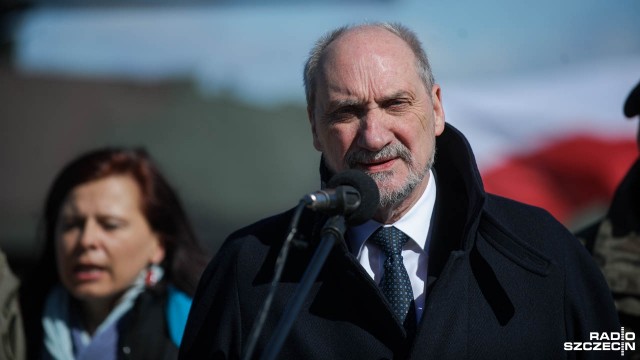 Wpłynął wniosek o odwołanie ministra obrony narodowej