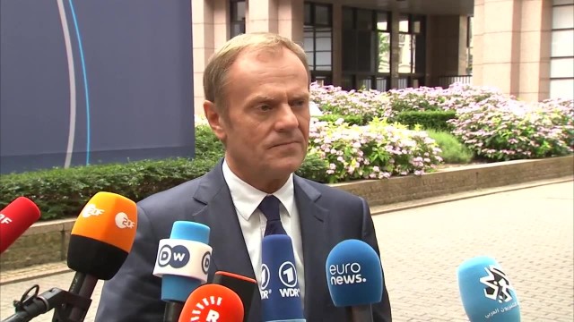 Uszanujemy decyzję Brytyjczyków, ale czekamy na oficjalne kroki ze strony rządu Wielkiej Brytanii - w takich słowach przewodniczący Rady Europy Donald Tusk nakreślił najbliższą przyszłość Unii Europejskiej.