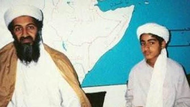 Hamza bin Laden chce się zemścić za zabicie jego ojca. W internetowym nagraniu zatytułowanym Wszyscy jesteśmy Osamami, podkreśla, że globalna walka terrorystów ze Stanami Zjednoczonymi wcale się nie zakończyła i przybierze na sile.