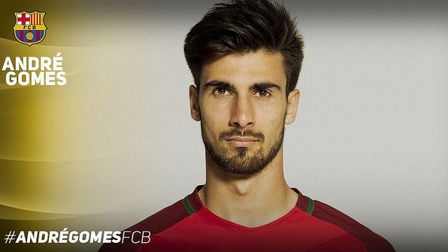 Portugalczyk Andre Gomes przechodzi z Valenci do mistrza Hiszpanii.