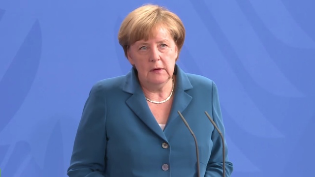 Jesteśmy przepełnieni ogromnym smutkiem - mówiła po posiedzeniu federalnego gabinetu bezpieczeństwa kanclerz Niemiec Angela Merkel. To w związku z piątkową strzelaniną w monachijskim centrum handlowym. W ataku zginęło dziewięć osób i zamachowiec, a kilkanaście jest rannych w tym trzy ciężko.