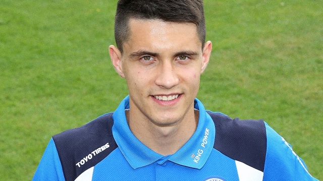 19-letni reprezentant Polski podpisał w środę pięcioletni kontrakt z mistrzem Anglii - FC Leicester.