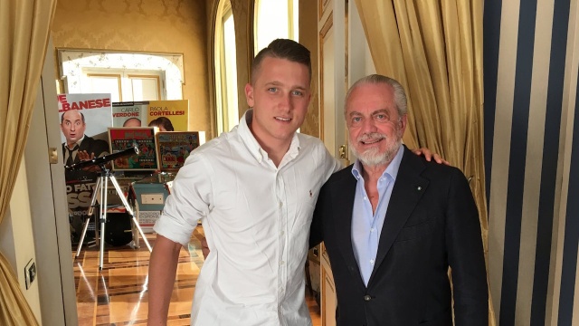 22-letni pomocnik reprezentacji Polski zostaje w lidze włoskiej, ale zmienia Udinese na SSC Napoli.