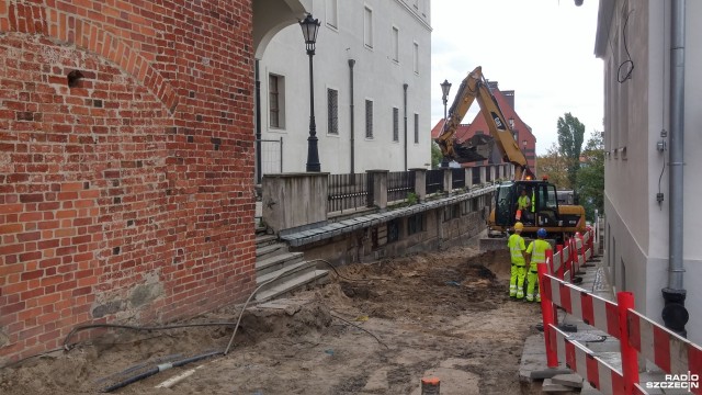 Trwa remont ulicy Kuśnierskiej na szczecińskim podzamczu