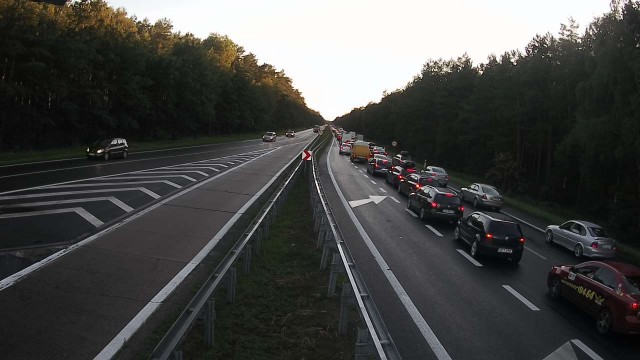 Olbrzymi korek na węźle Rzęśnica