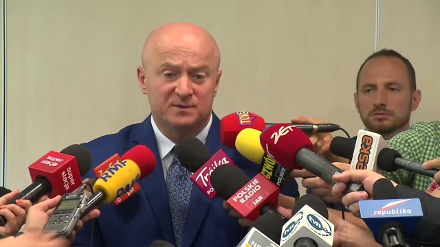 Prawdopodobnie będzie wniosek o powołanie komisarza w Polskim Związku Podnoszenia Ciężarów - poinformował na konferencji prasowej wiceminister sportu i turystyki Jarosław Stawiarski. To reakcja na wykrycie dopingu u polskich sztangistów.